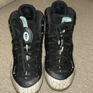 Kids Nike Penny hardaway foamposite shoe